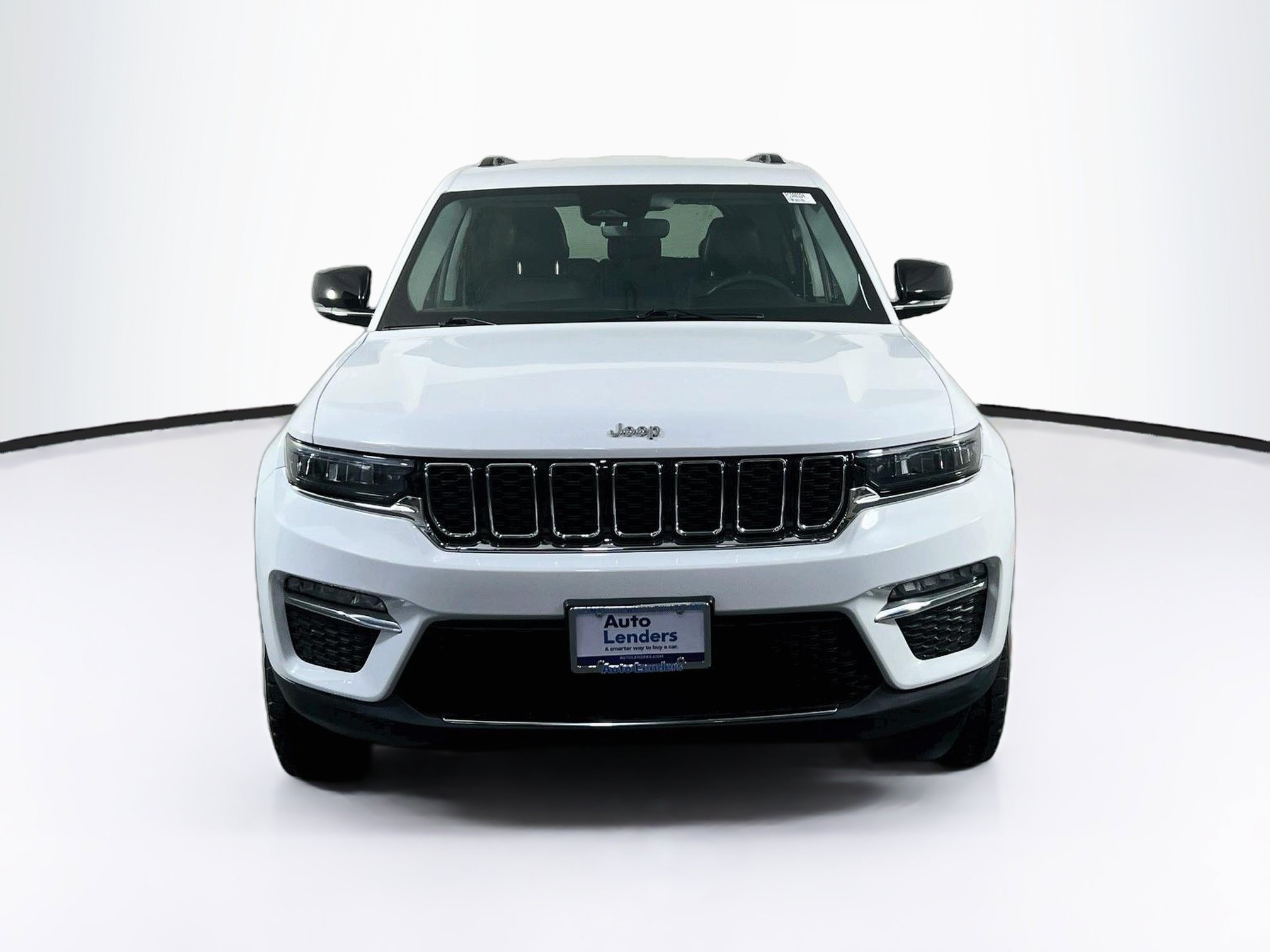 Used 2023 Jeep Grand Cherokee Limited AWD/4WD image 2