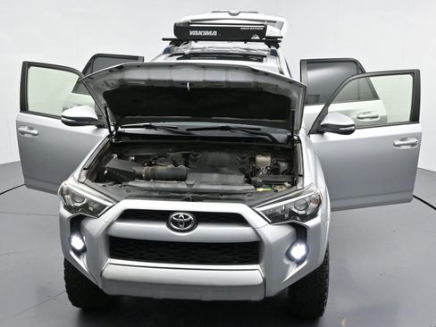 Used 2019 Toyota 4Runner TRD Off-Road Premium AWD/4WD image 50