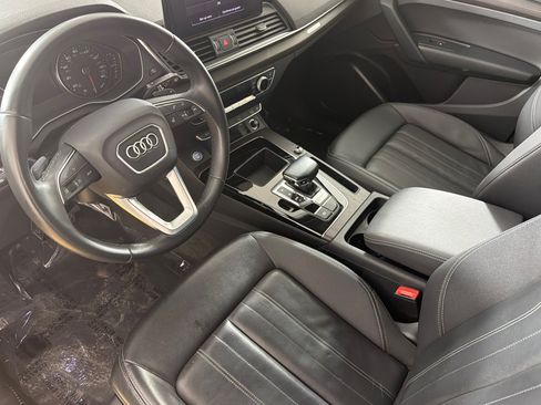 Used 2023 Audi Q5 2.0T Premium w/ Convenience Package AWD/4WD image 9