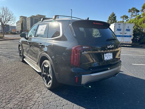 New 2025 Kia Telluride S image 5