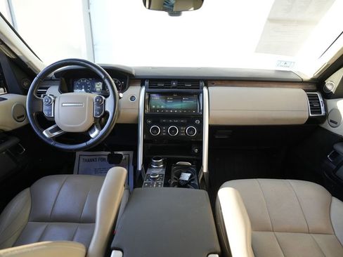 Used 2018 Land Rover Discovery HSE AWD/4WD image 40