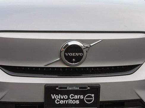 Used 2023 Volvo C40 P8 Recharge Plus AWD/4WD image 5
