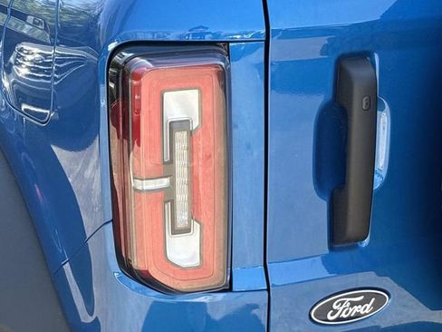 New 2026 Ford Bronco Badlands w/ Sasquatch Package AWD/4WD image 12