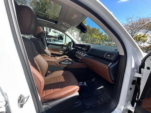 Used 2024 Mercedes-Benz GLS 580 4MATIC w/ Warmth & Comfort Package image 39
