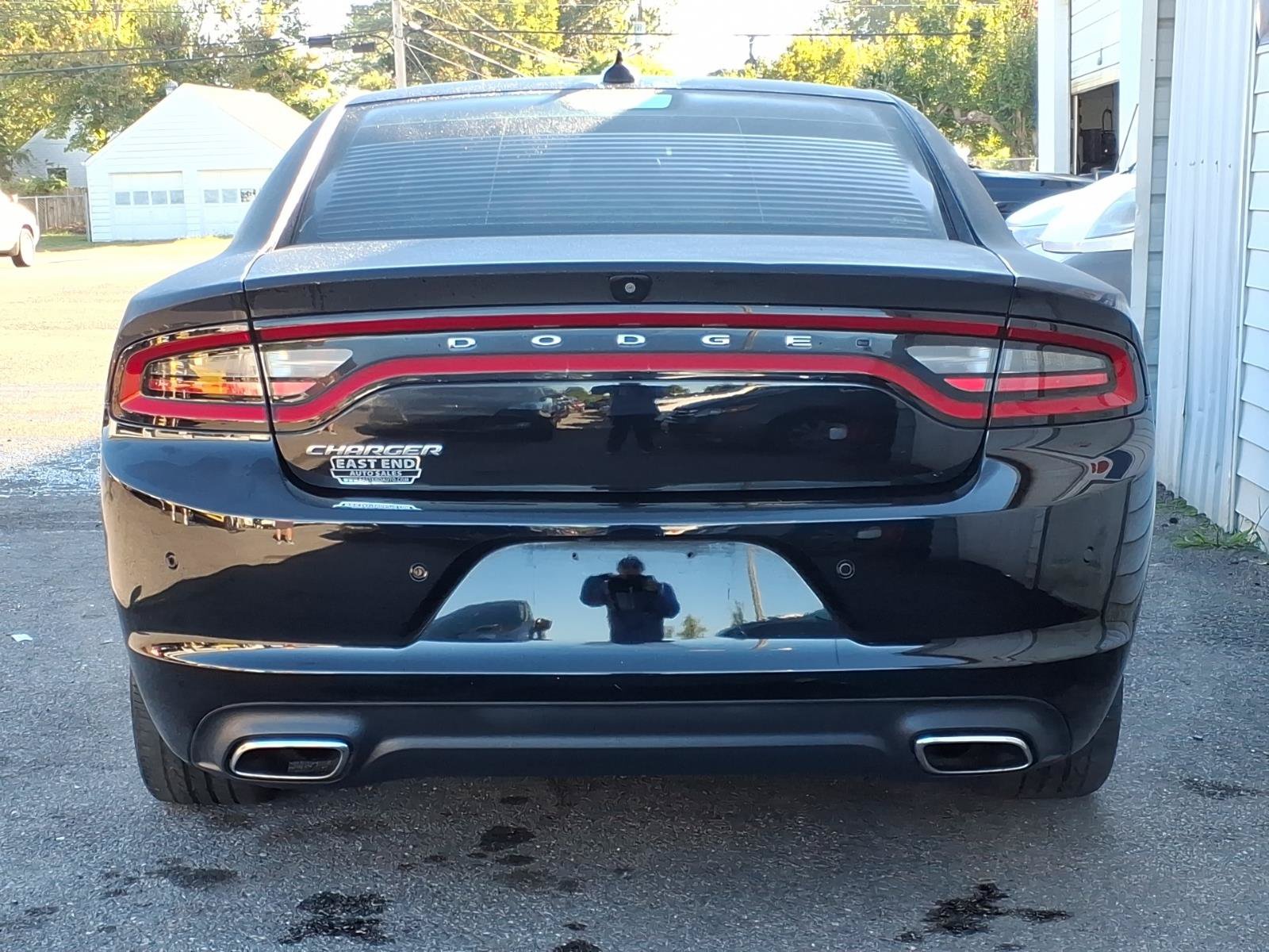Used 2018 Dodge Charger SXT Plus w/ Quick Order Package 29J RWD image 4