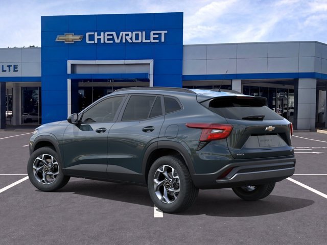 New 2026 Chevrolet Trax LT w/ LT Convenience Package FWD image 3