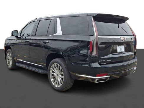 Used 2024 Cadillac Escalade Premium Luxury image 4