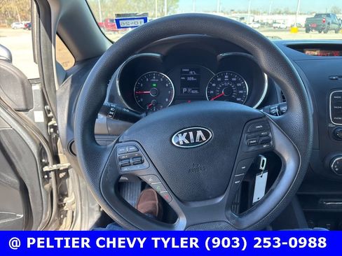 Used 2016 Kia Forte LX w/ LX Popular Plus Package image 11