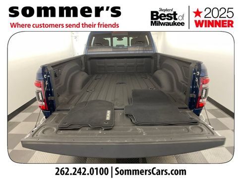 Used 2024 RAM 2500 Big Horn w/ Night Edition AWD/4WD image 20