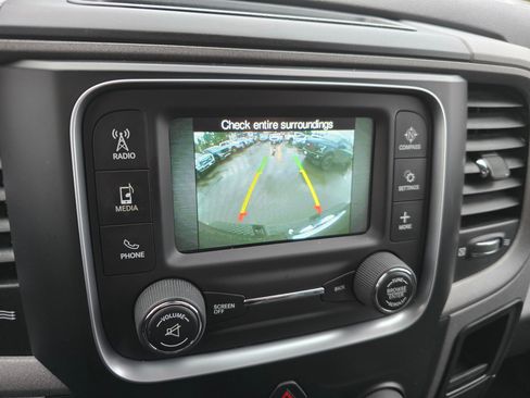 Used 2017 RAM 1500 Express image 17