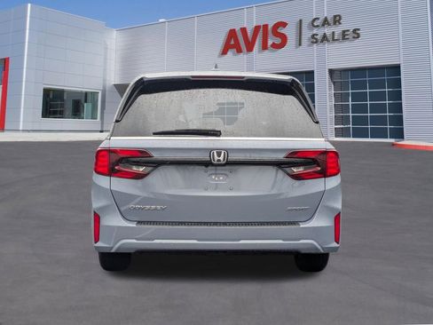 Used 2025 Honda Odyssey Sport-L image 5