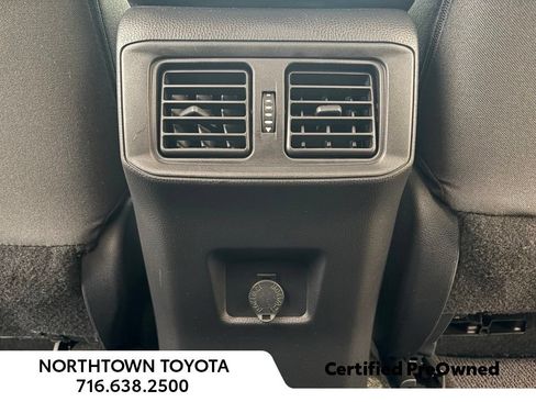Used 2022 Toyota RAV4 LE w/ Carpet Mat Package (TMS) AWD/4WD image 23