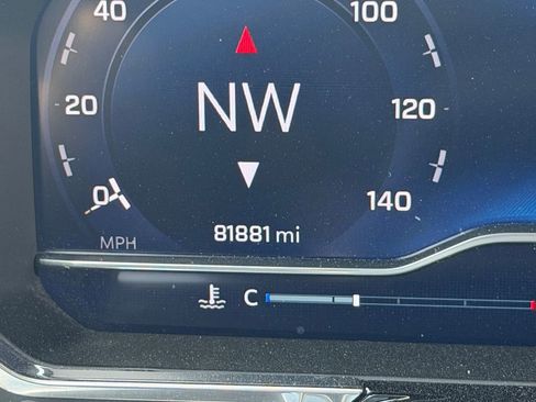 Used 2024 Chevrolet Silverado 3500 LTZ w/ LTZ Premium Package image 5