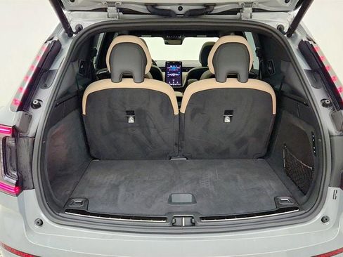 Used 2025 Volvo EX90 Ultra AWD/4WD image 23