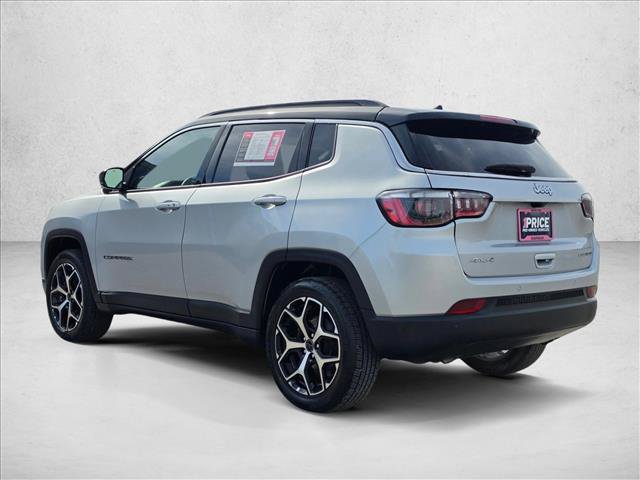 Used 2025 Jeep Compass Limited AWD/4WD image 3