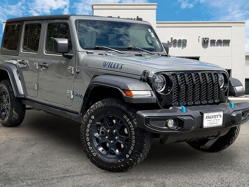 Used 2023 Jeep Wrangler Unlimited w/ Cold Weather Group image 11
