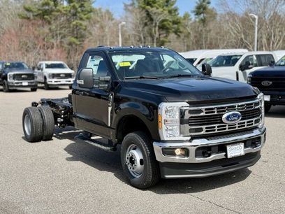 New 2025 Ford F350 XL w/ XL Chrome Package