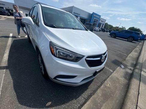 Used 2017 Buick Encore Preferred FWD image 1