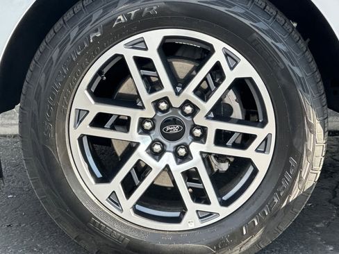 Certified 2025 Ford Expedition Active AWD/4WD image 28