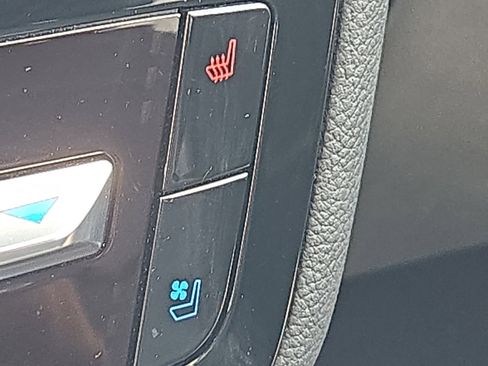 Certified 2023 Ford Explorer Limited w/ Limited Technology Package image 22