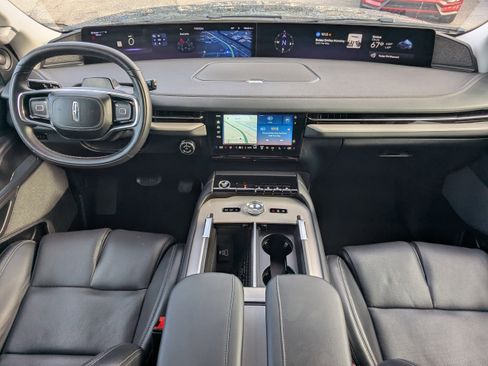 Used 2025 Lincoln Navigator Reserve AWD/4WD image 19