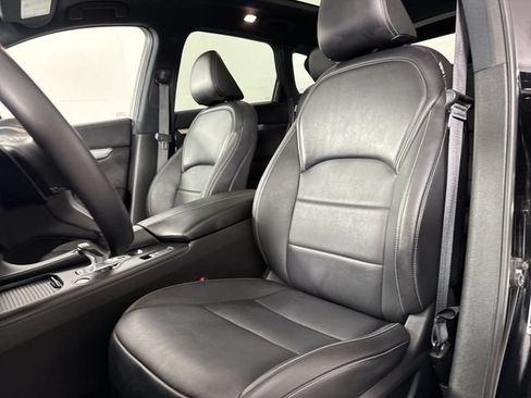 Used 2021 INFINITI QX50 Luxe w/ Appearance Package AWD/4WD image 21