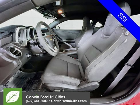 Used 2013 Chevrolet Camaro SS w/ SS Performance Package RWD image 22