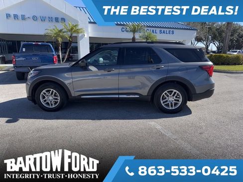 Used 2025 Ford Explorer Active w/ Active Comfort Package image 8