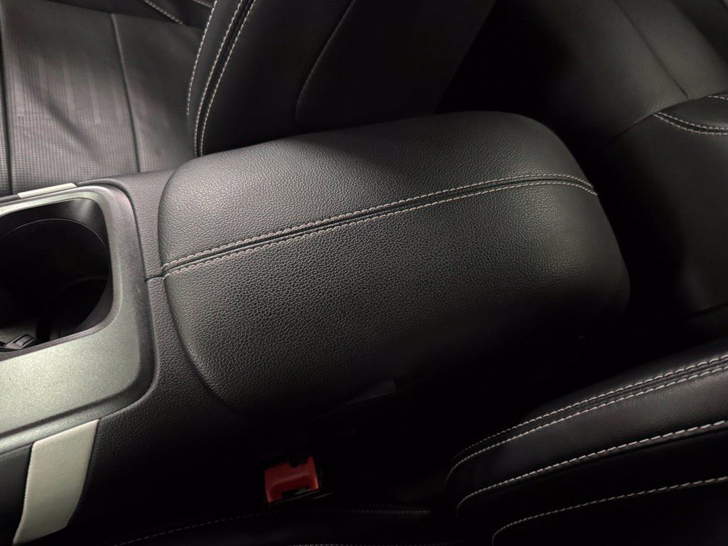 Used 2021 Ford Mustang Shelby GT500 w/ Technology Package RWD image 18