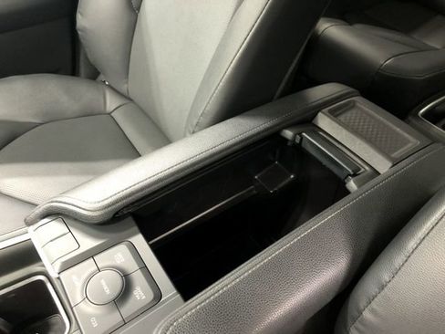 Used 2025 Toyota Grand Highlander XLE image 26