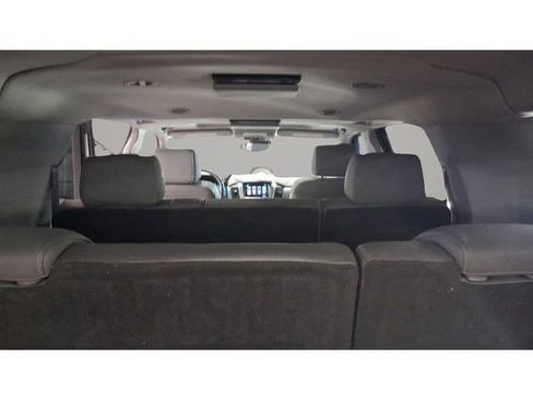 Used 2017 Chevrolet Suburban LT AWD/4WD image 23