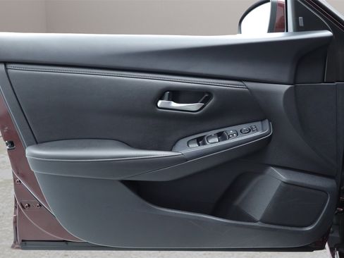 Used 2023 Nissan Sentra SV image 33