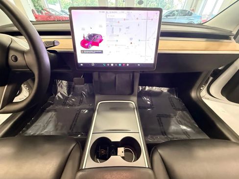 Used 2021 Tesla Model 3 Long Range AWD/4WD image 24