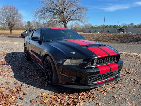 Used 2012 Ford Mustang Shelby GT500 w/ SVT Performance Pkg image 7