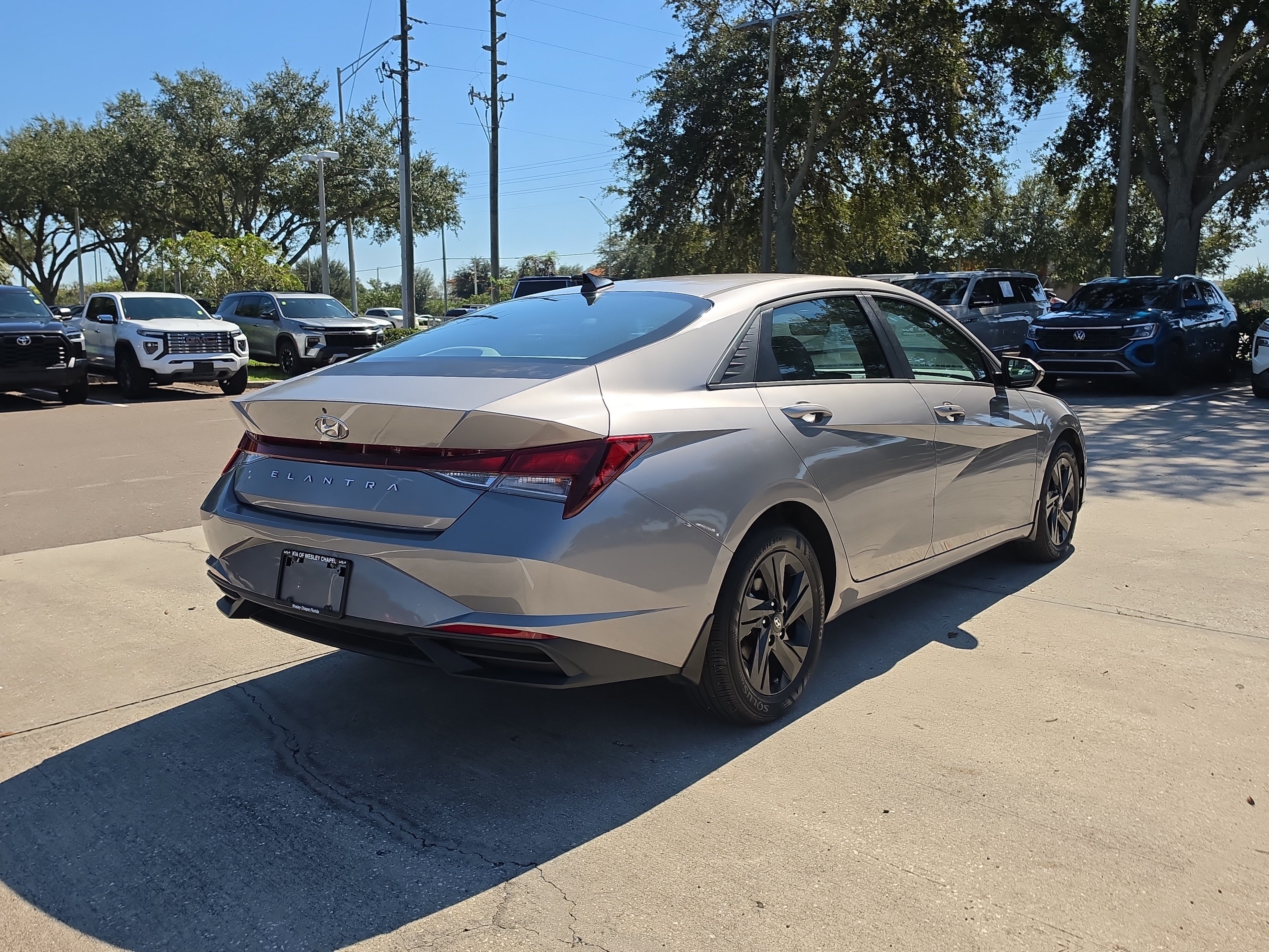 Used 2023 Hyundai Elantra SEL FWD image 8