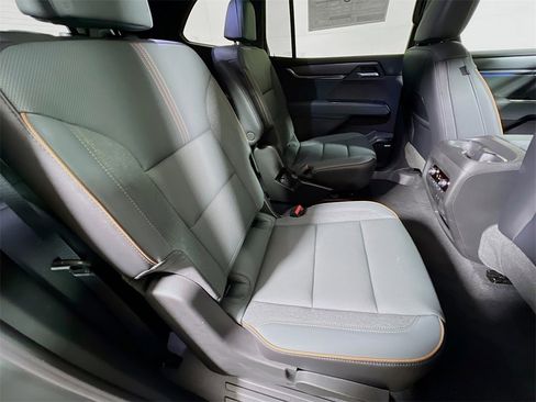 New 2026 GMC Acadia AT4 w/ Luxury Package image 21