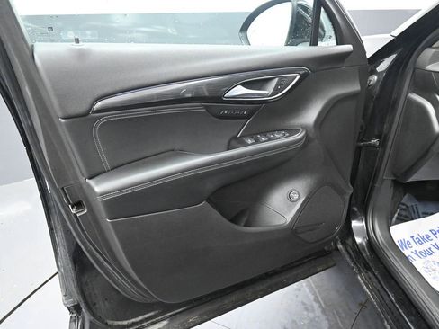 Used 2023 Buick Envision Essence image 29