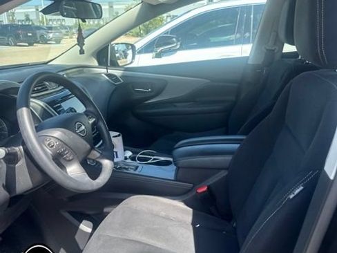 Used 2023 Nissan Murano S AWD/4WD image 5
