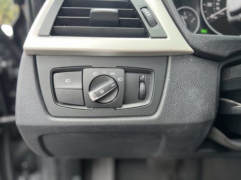 Used 2014 BMW 320i xDrive Sedan image 8