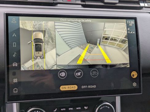 Used 2023 Land Rover Range Rover SE image 22