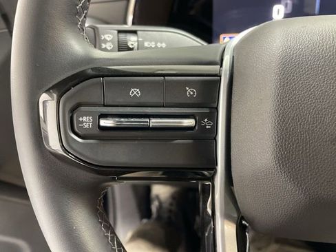 Used 2023 Chevrolet Colorado LT w/ LT Convenience Package image 30