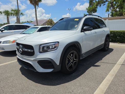 Used 2021 Mercedes-Benz GLB 250 image 7