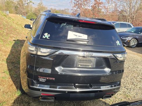 Used 2019 Chevrolet Traverse Premier w/ Redline Edition image 2