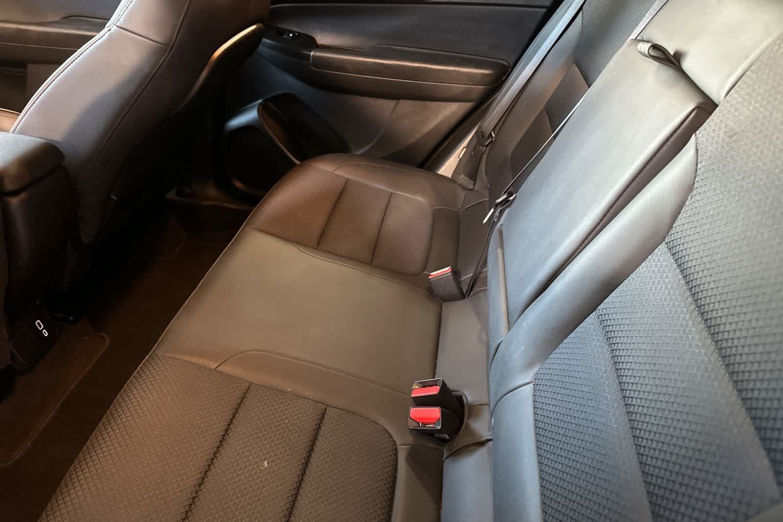 Used 2022 Chevrolet TrailBlazer RS w/ Sun and Liftgate Package FWD image 5