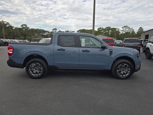 New 2025 Ford Maverick XLT w/ XLT Luxury Package image 3