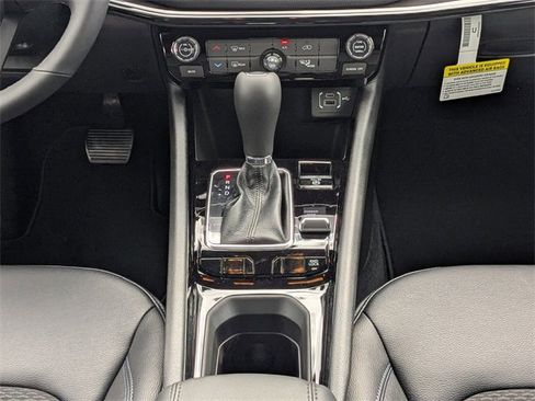 New 2026 Jeep Compass Latitude image 19