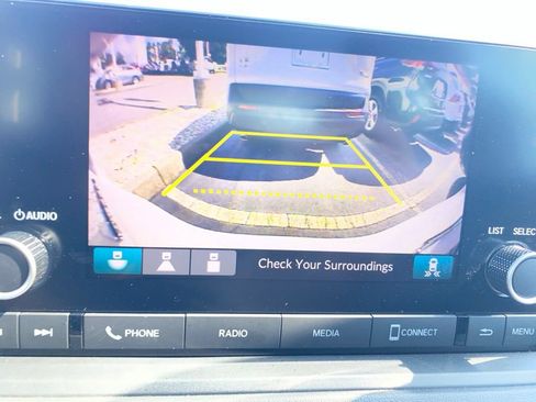 Used 2025 Honda Accord SE image 27