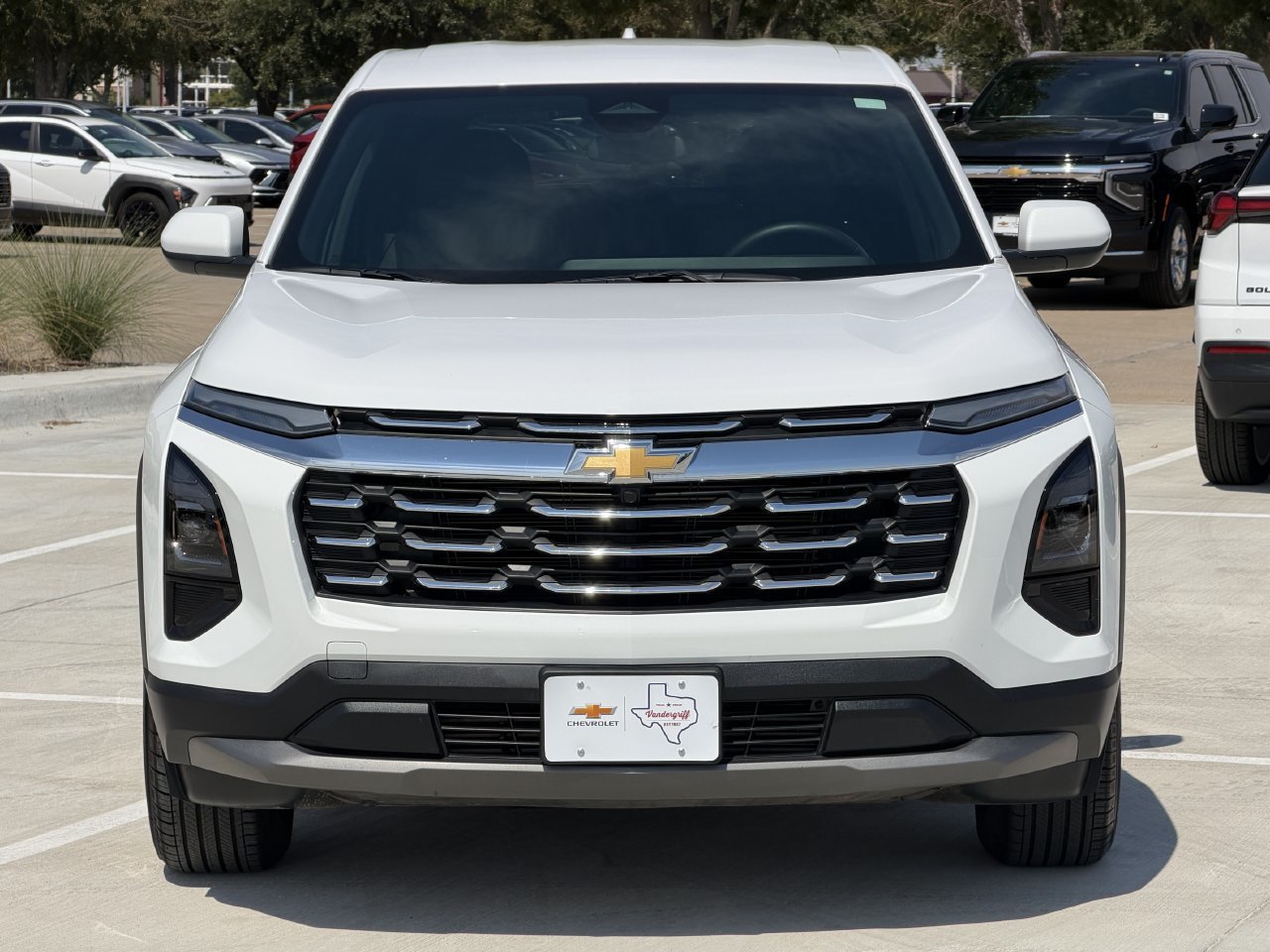 Used 2026 Chevrolet Equinox LT AWD/4WD image 7