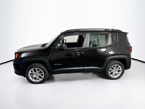 Used 2022 Jeep Renegade Latitude AWD/4WD image 8