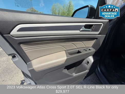 Used 2023 Volkswagen Atlas Cross Sport SEL R-Line AWD/4WD image 10